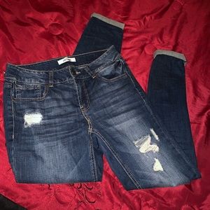 Refuge Ripped Jeans 👖